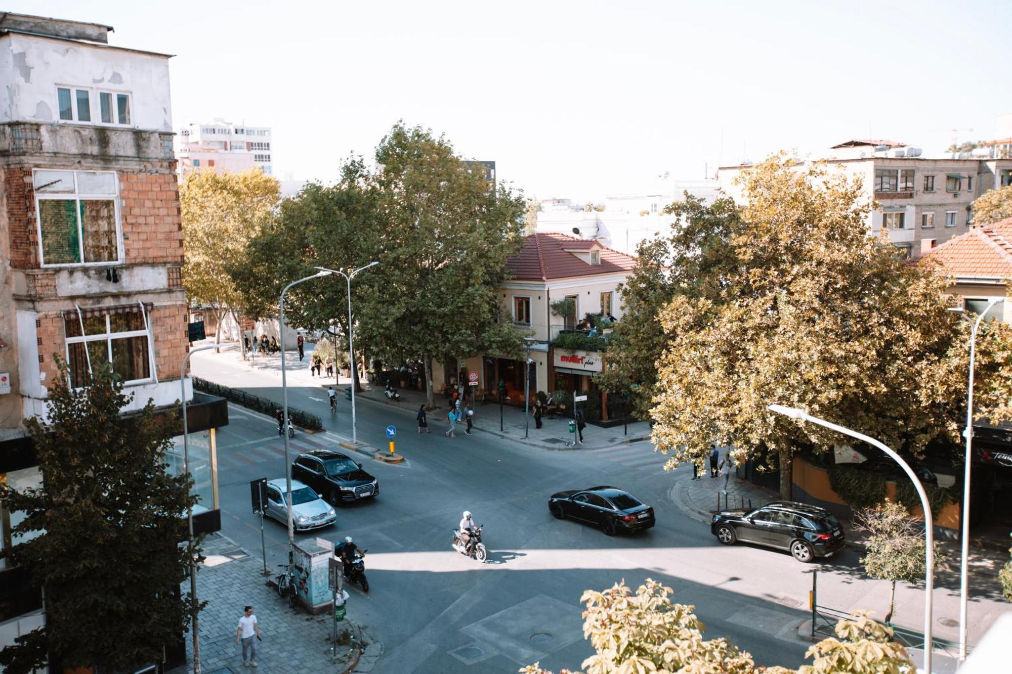 Barrikada Str Modern Apartments - The Nest Tiranë Eksteriør bilde